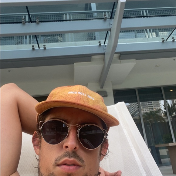 Meet your Posher, Santiago - Picture 1 of 1